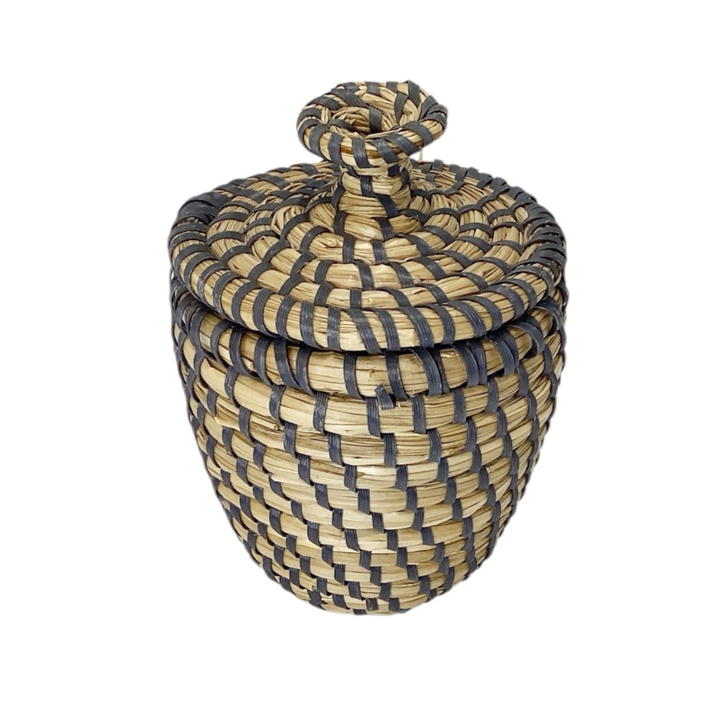 🌺 Boho Woven Sweetgrass Basket with Lid
